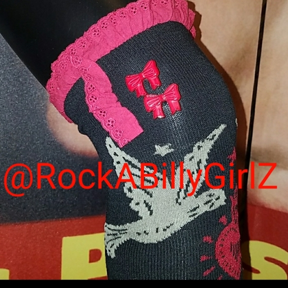 Too Fast Banjo & Cake Day of Dead Fiesta Tattoo Art 19" Knee Socks w 2 Red Bows - Picture 6 of 7